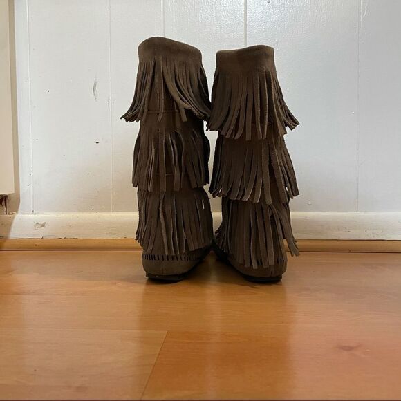 Minnetonka Suede 3 Layer Fringe Boots - Picture 3 of 5